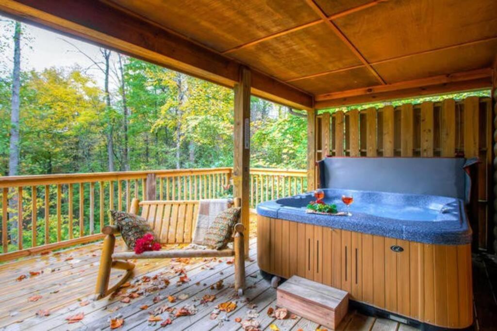 Vila Great Location Pool Table Hot Tub Gatlinburg Exteriér fotografie